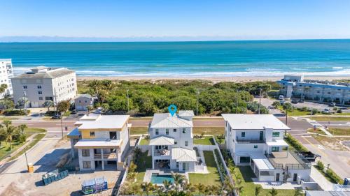 Cocoa Beach House | Luxury Cocoa Beach Oceanview Beach House Heated Private Pool, Spa & Beach Access Sleeps 12