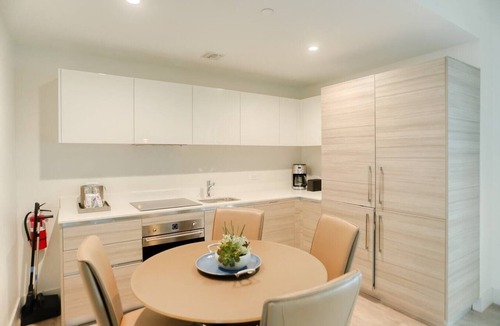 Hollywood Condo | Luxury Condo/Wake Up Watching The Ocean-CS43