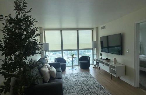 Fort Myers River District Apartment | Luxury Downtown Escape Pool, Spa and Cafe