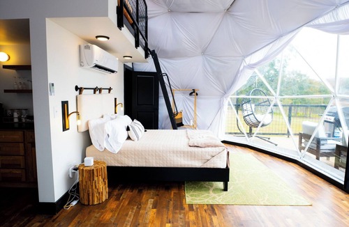 Cedar Bluff Resort | Luxury Geodesic Dome: Hot Tub, TV, & Lake Views