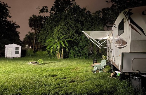 New Port Richey House | Luxury Glamping Downtown New Port Richey!