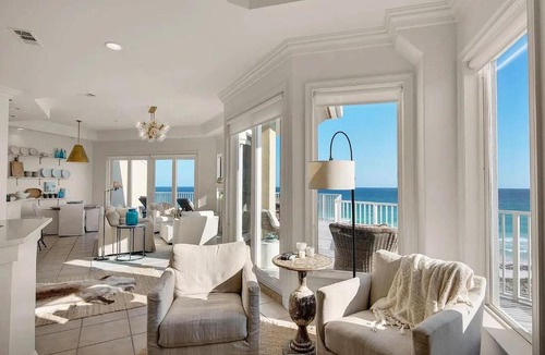 Holiday Isle Apartment | Luxury Gulf-Front 3BR Penthouse with Wraparound Balcony