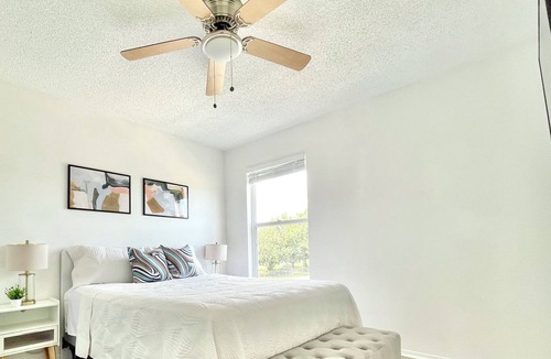 Chatham Park House | Luxury Home Close to Disney, Pool Lake Sunset View