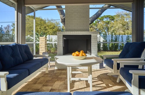 Seminole House | Luxury Home, Large Heated Pool, 5-Min to the Beach!