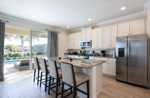 Historic Downtown Kissimmee House | Luxury Home Near Disney With Private Pool, Waterpark & Resort Access At Encore Resorts Reunion - 211Mn