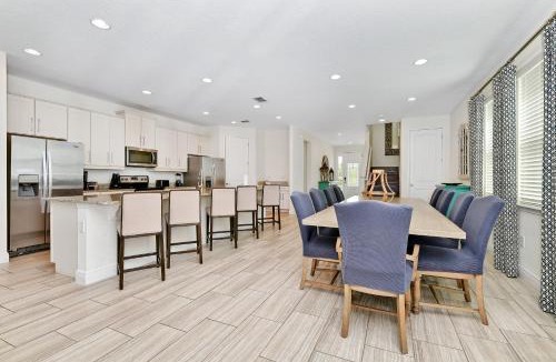 Historic Downtown Kissimmee House | Luxury Home With Themed Rooms, Game Room And Waterpark & Resort Access Near Disney At Encore Resorts Reunion - 260Cl