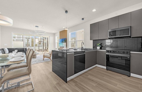 Clear Creek House | Luxury House 4 Bedroom Family, Private Pool