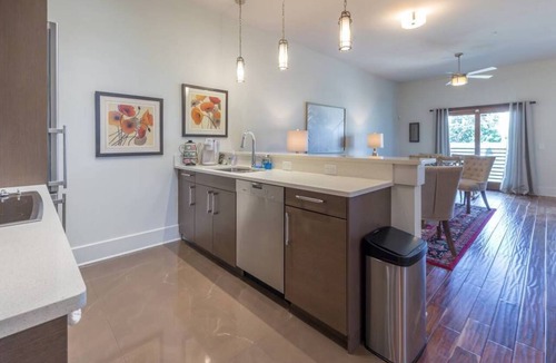 Winter Park Apartment | Luxury Living Just 3 Blocks From Park Ave!
