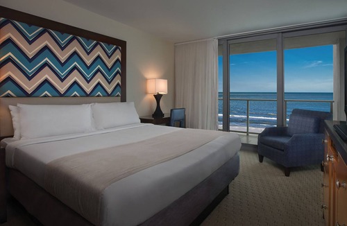 Marco Island Resort | Luxury Meets Tranquility: 2-Bedroom Gulf-Side Escape at Marriott's Crystal Shore