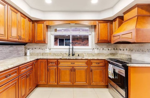 Sterling Heights House | Luxury Modern House Amazing location
