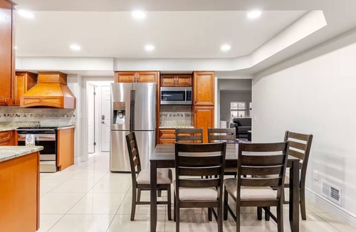 Sterling Heights House | Luxury Modern House Amazing location