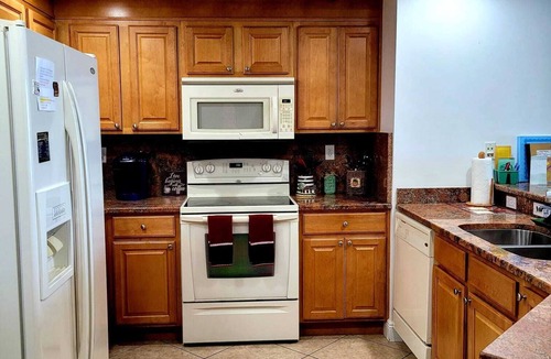 Daytona Beach Shores Condo | Luxury Ocean/Beach-front Condo . "Luscious Tranquilities" . 5th Floor