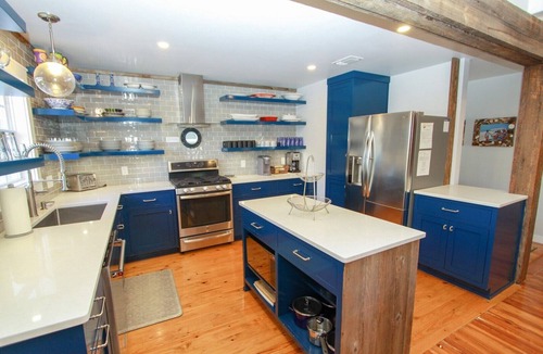 Seagrove Beach House | Luxury Old Seagrove Retreat, Walk to Beach/Seaside, Private Heated Pool, Game Room, Pet Friendl.