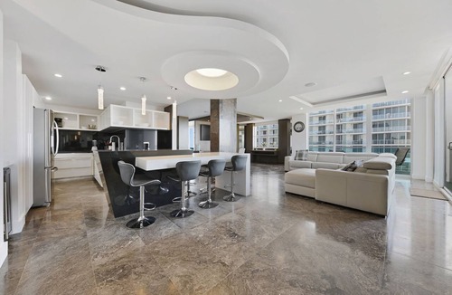Hollywood South Central Beach Condo | LUXURY PENTHOUSE ON THE BEACH 3/3 OCEANFRONT CONDO