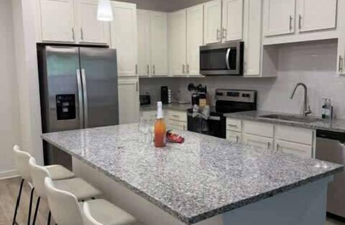 Golden Glades - The Woods Apartment | Luxury Resort w/Pool, BBQ & Fire Pit, Mayo Clinic