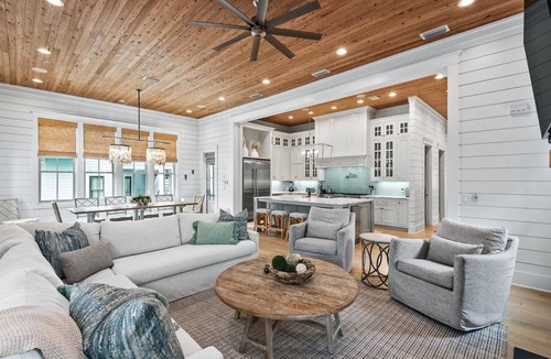 Forest District House | Luxury Retreat with Pool, LSV and Carriage