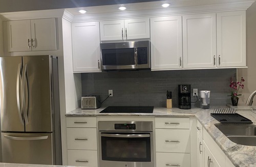 Trailer Estates Condo | Luxury Shorewalk lakefront condo close to the AMI and IMG.