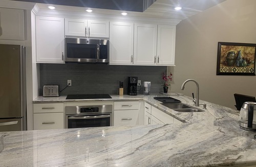 Trailer Estates Condo | Luxury Shorewalk lakefront condo close to the AMI and IMG.