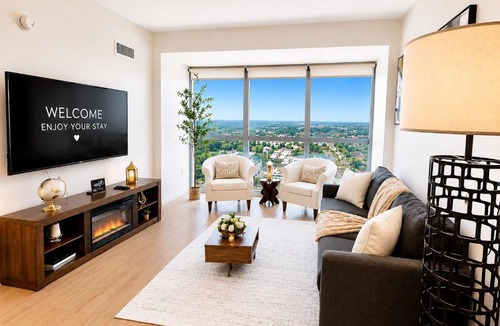 Fort Myers River District Apartment | Luxury Skyline Apartment- Resort-Style Pool , Gym & Game Room