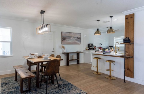St. Petersburg House | Luxury St Pete Pool Home-2.6mi to beach-Jetted Tub