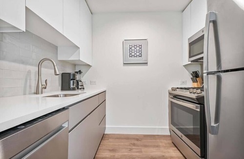 White Plains Apartment | Luxury Studio Apartment | Downtown White Plains | Gym + Clubroom