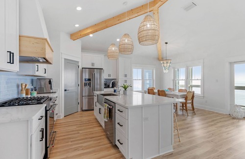 Crawfordville House | Luxury Waterfront Escape, Gulf Views from every room, Private Dock