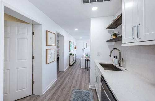 Coquina Key Condo | Luxury Waterfront Resort Style Living- The Beachy Getaway