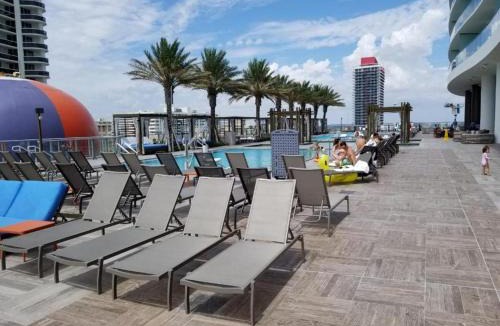 Hollywood South Central Beach Hotel | Lyfe Resort & Residences