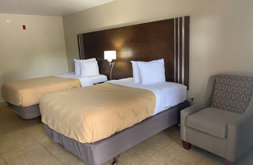West Kissimmee Hotel | Magical Stays: Your Dream Retreat 6 Miles from Disney! Near Dining & Shopping
