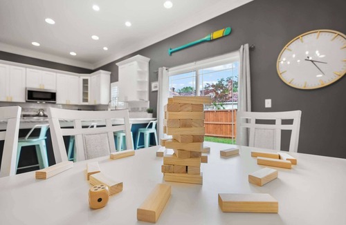 St. Augustine House | Magnolia Ave, Downtown, By Beach, Kids Playset