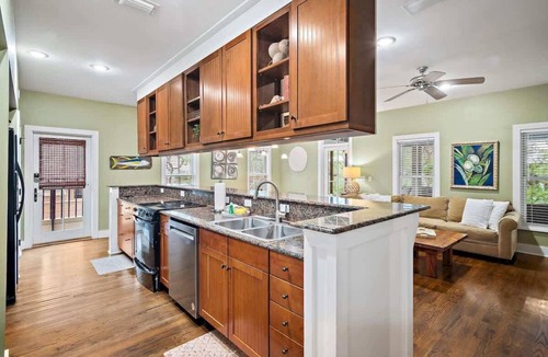 Seacrest House | Magnolia Beach Cottage with Pool & Screened Porch