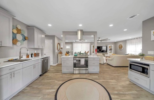 Fort Walton Beach House | Magnolia Escape: TVs, Grill, Only 3 Miles to Beach