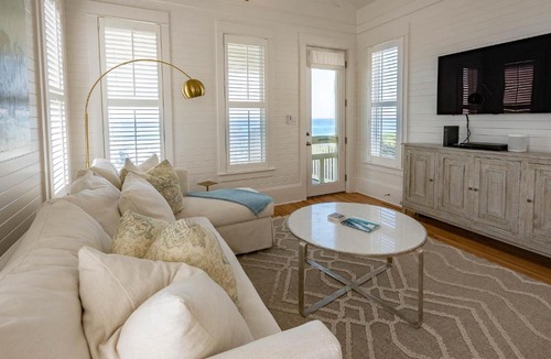 Seaside House | Magnolia Honeymoon Cottage