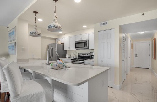 Holiday Isle Apartment | Magnolia House 107 At Destin Pointe Resort