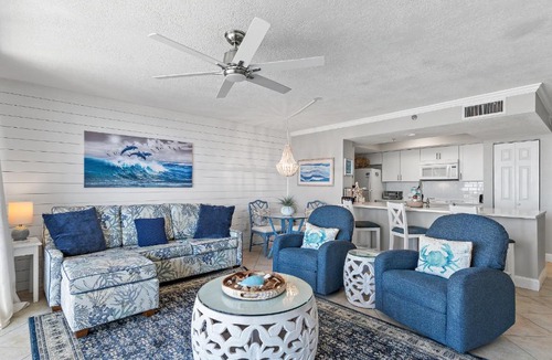 Holiday Isle Apartment | Magnolia House 307 At Destin Pointe Resort