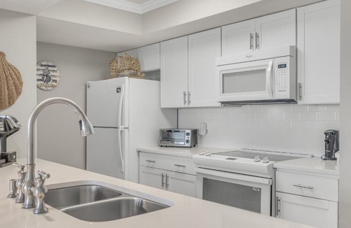 Holiday Isle Apartment | Magnolia House 307 At Destin Pointe Resort