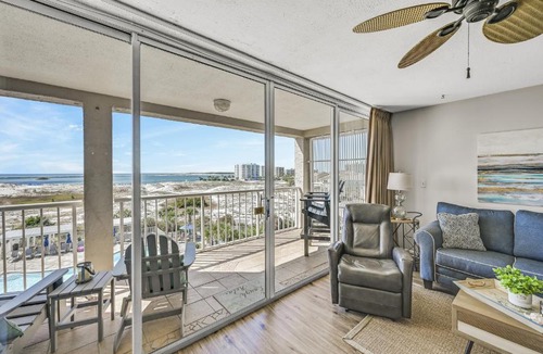 Holiday Isle Apartment | Magnolia House 408 At Destin Pointe Resort
