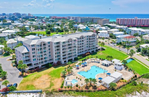 Holiday Isle Apartment | Magnolia House 509 At Destin Pointe Resort