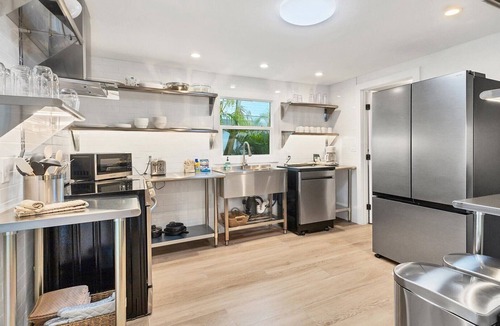Anna Maria House | Magnolia walk to beach/shops, Ami perfect Location