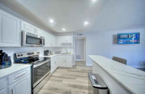 Harbordale Apartment | Mahalo Isles Apartments by Rocketstay