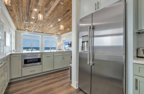 Indian Pass House | Make waves this fall with our reduced prices- Up to 40% Off! Inquire now!