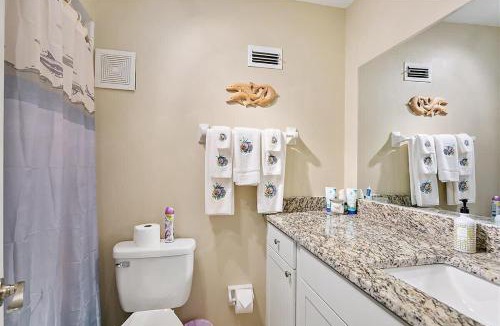 Southside House | Malibu Cottage on Lake Mandarin - WIFI FIRE PIT