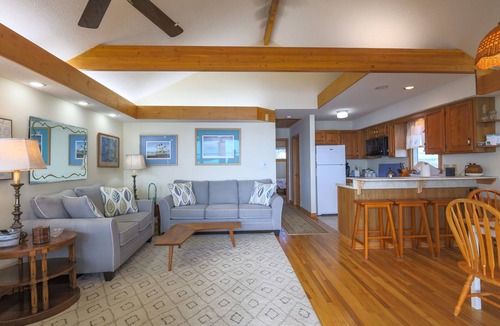 Manahawkin House | Mallard Island home. located at 1375 e mallard dr Manahawkin 08087