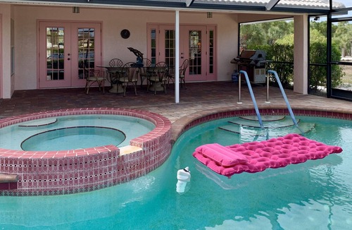 Englewood House | Manasota Key Waterfront - Heated Pool - steps from Public Beach - Dock