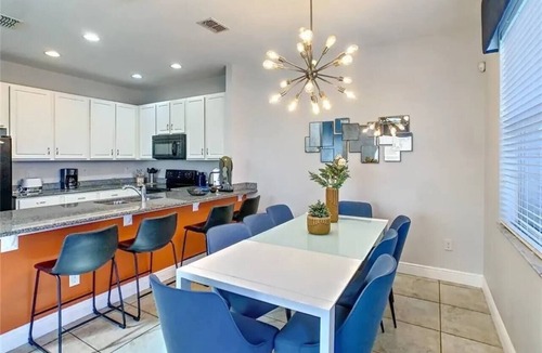 Bellavida House | Mandalorian Retreat – Private Pool Near Disney