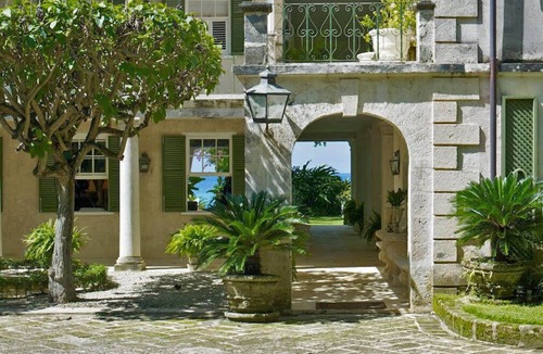 Weston Villa | Mango Bay