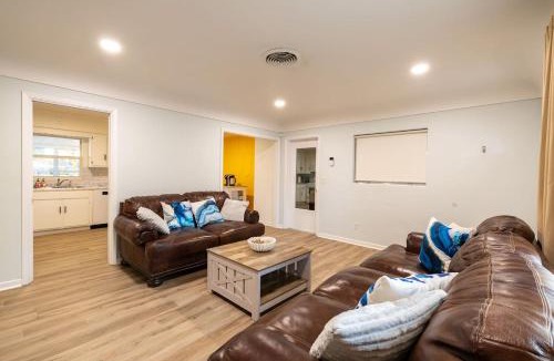 Lakeland Villa | Mango House in Cleveland Heights, Lakeland, FL