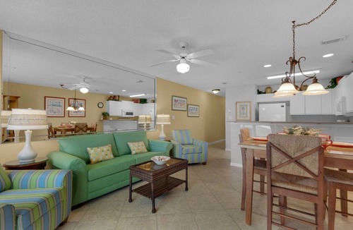 Miramar Beach Condo | Maravilla Condo 4107 - TWO FREE BEACH CHAIRS/UMBRELLA DURING YOUR STAY! HURRAY!