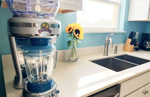 West Kissimmee Cottage | Margaritaville Luxe Cottage 2 Master Suites Disney ~5m Walk to Fun & Eats