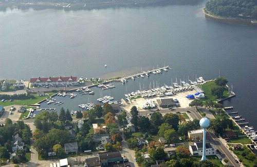 Pentwater House | Marina View in the Village